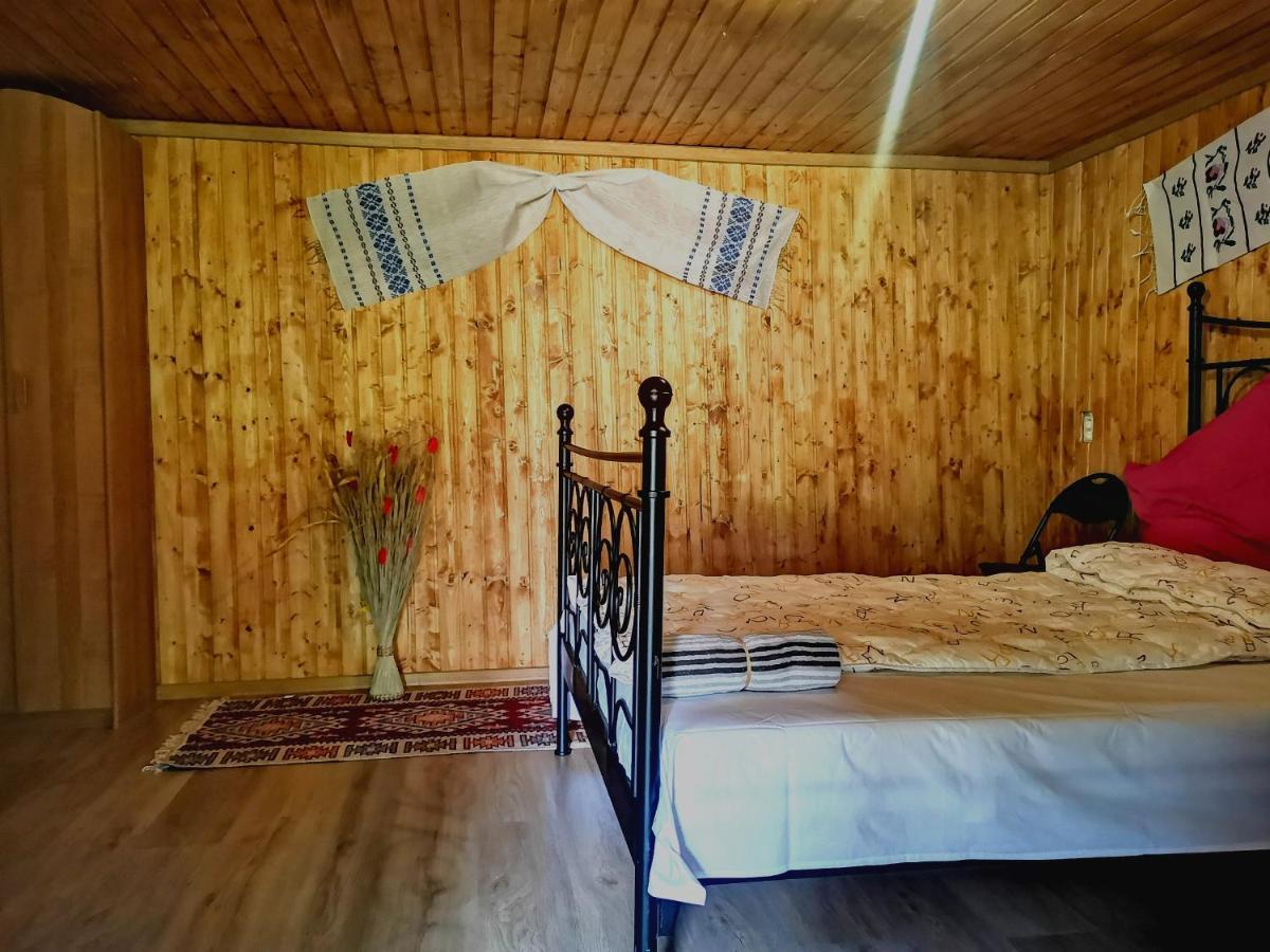 Lângă Stână Camping Curtea de Argeş