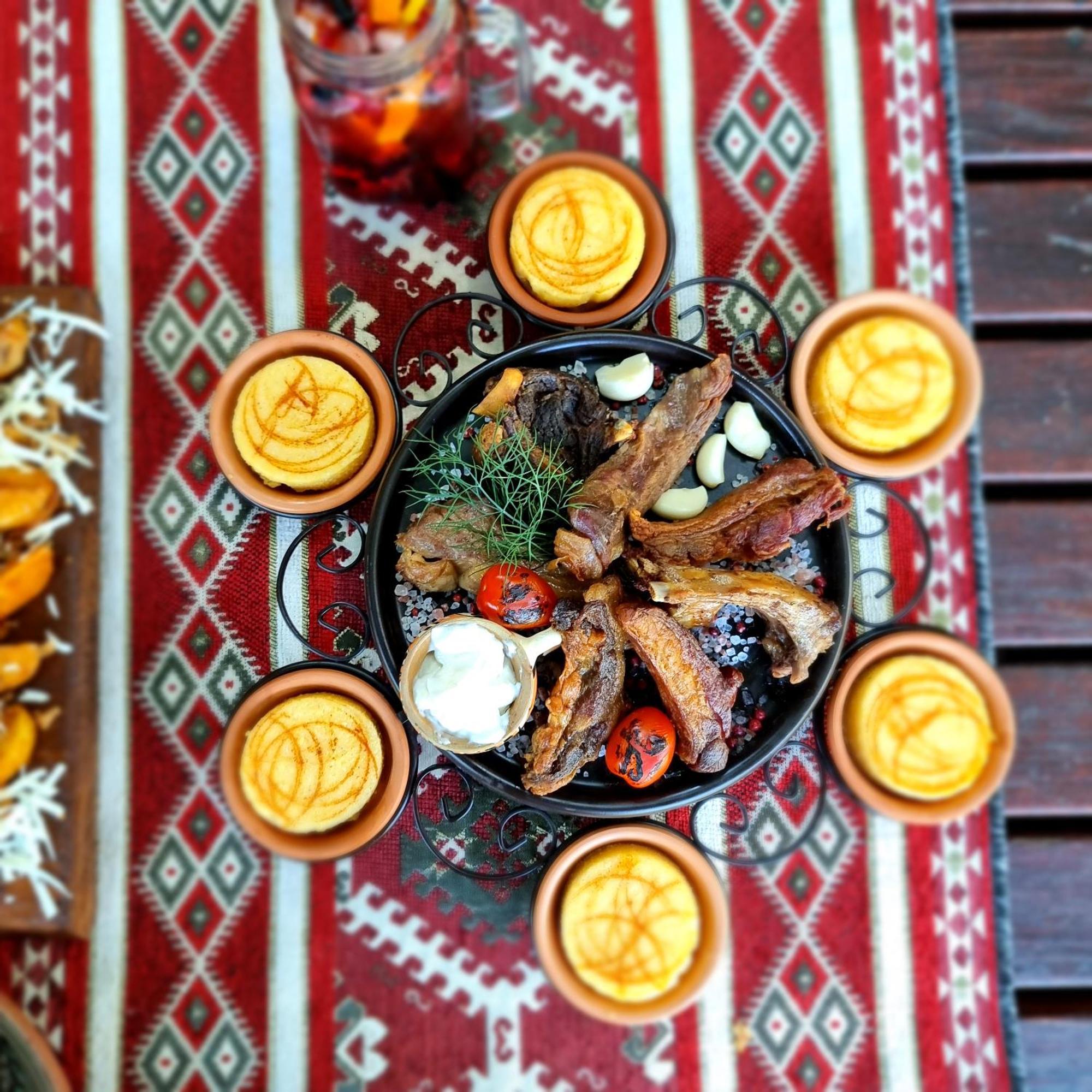 Lângă Stână Curtea de Argeş