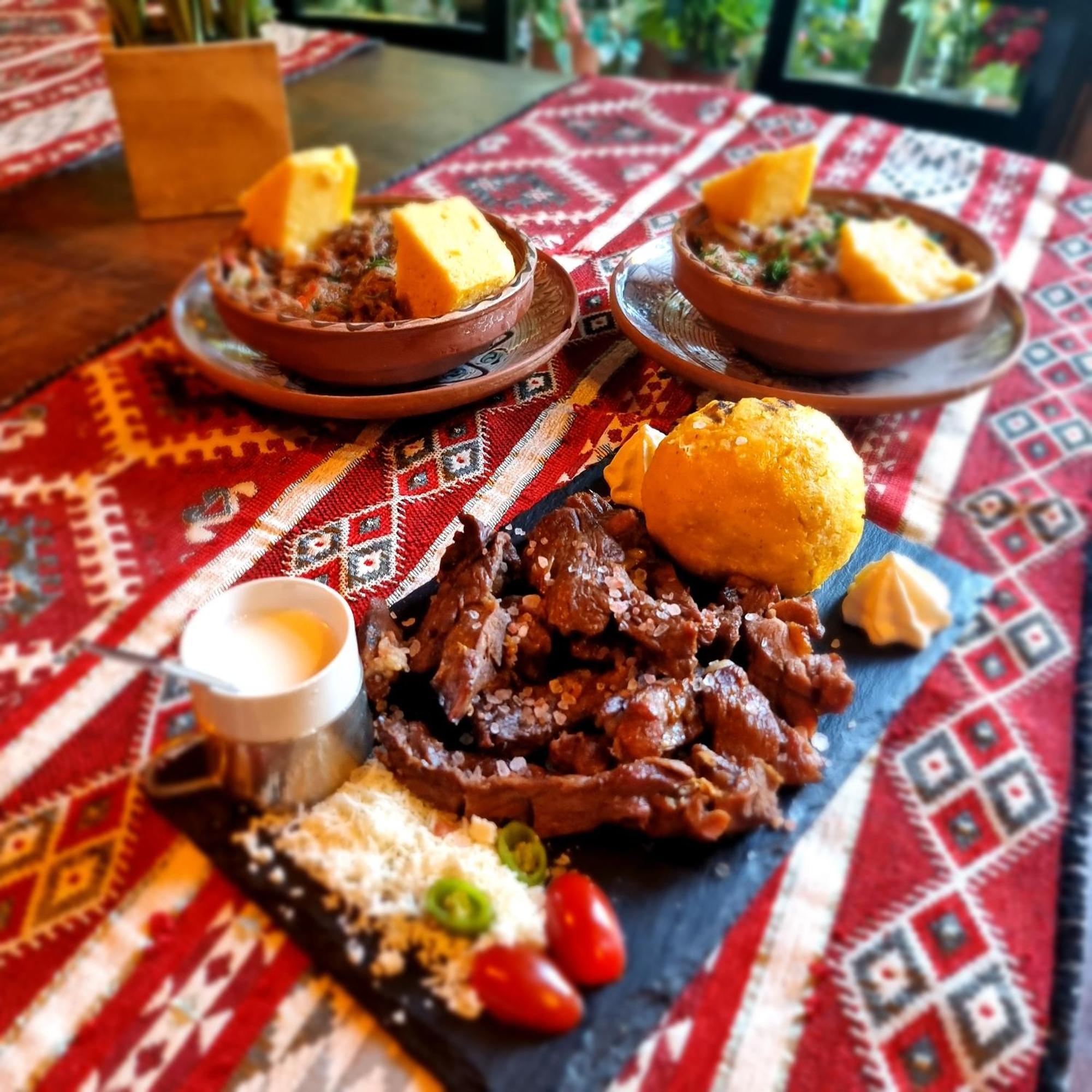 Lângă Stână *